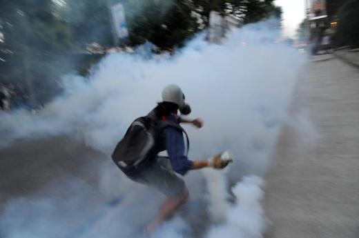 Polisin Gezi Parkı müdahalesi herkesi etkiledi