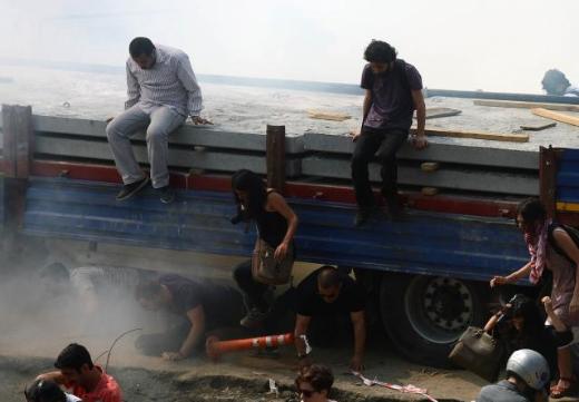 Polisin Gezi Parkı müdahalesi herkesi etkiledi