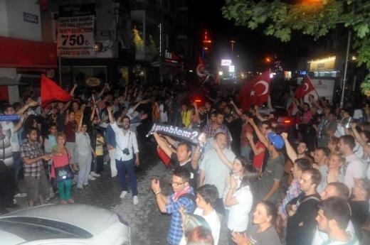 Türkiye Gezi Parkı için uyumadı