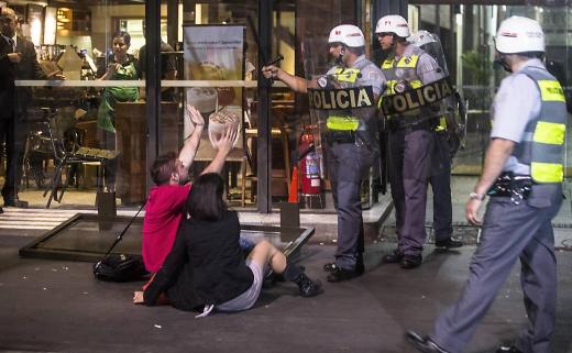 Brezilya'daki eylemden Türkiye'ye destek