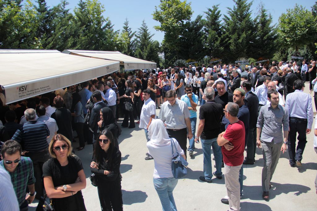 Ünlü Bankacı Nafiz Karadere'nin Acı Günü