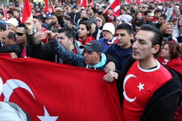AB'nin patlamaya hazır bombası