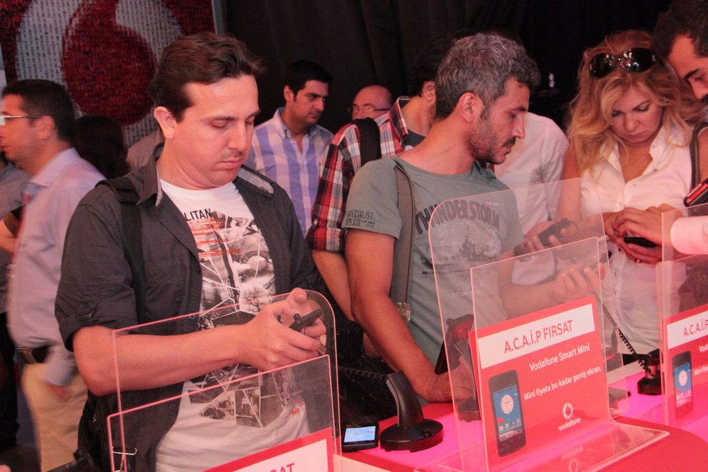 Vodafone Smart Mini'yi Tanıttı