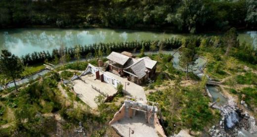 İngiltere’nin göbeğinde korsan adası kurdu