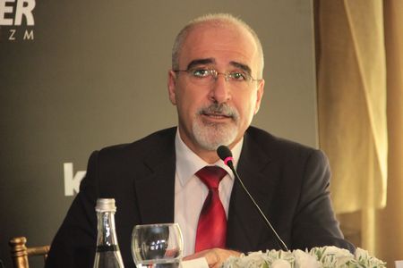Dev Yatırım'a Odeabank'a destek