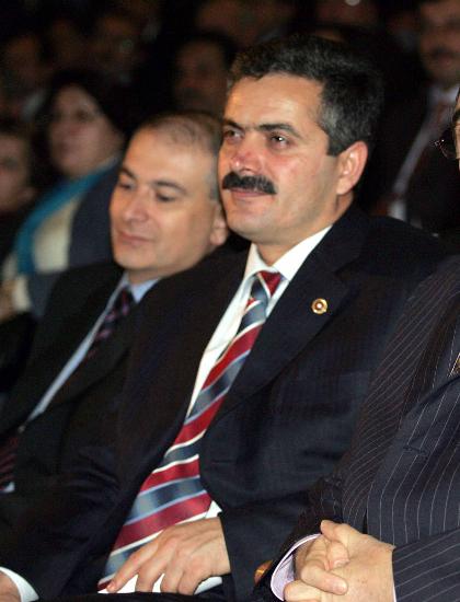İşte AK Parti'de aday olamayacak 73 isim