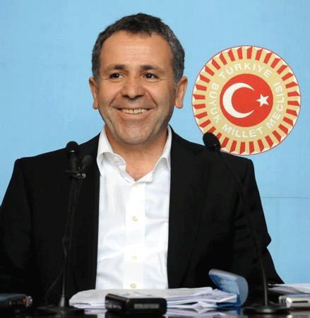 İşte AK Parti'de aday olamayacak 73 isim