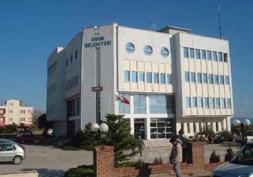 Vergi yüzsüzleri listesine bakın!