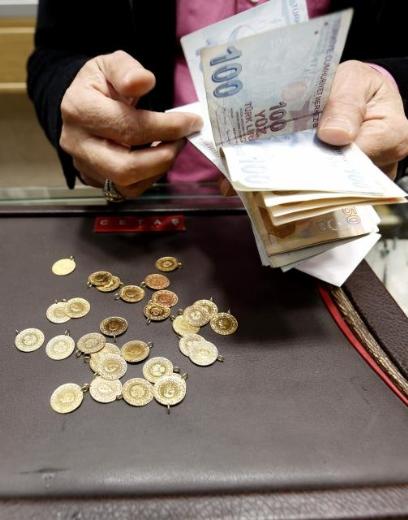 Emeklinin maaşı özel bankaları cezbediyor