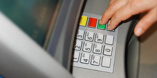 Emeklinin maaşı özel bankaları cezbediyor