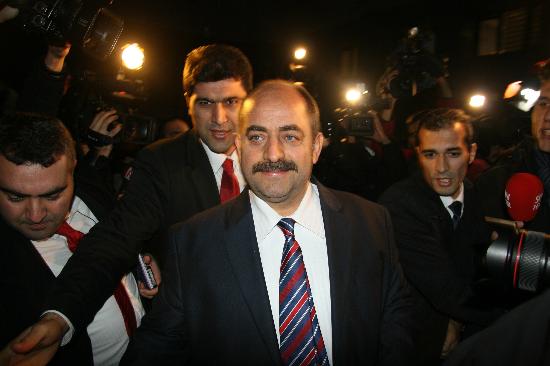 Zekeriya Öz kimdir ?