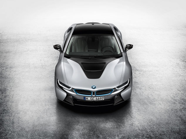 BMW i8'den süper fotoğraflar