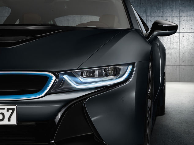 BMW i8'den süper fotoğraflar