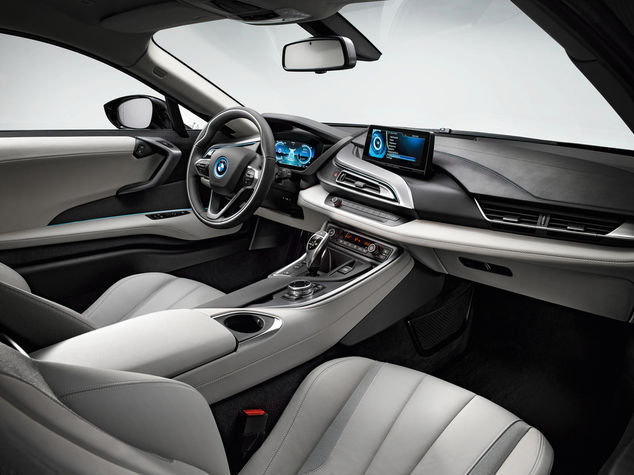 BMW i8'den süper fotoğraflar