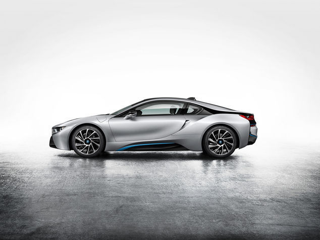 BMW i8'den süper fotoğraflar