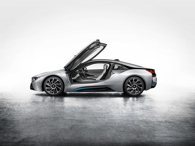 BMW i8'den süper fotoğraflar
