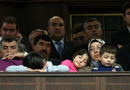 AK Parti grup toplantı'sından renkli kareler