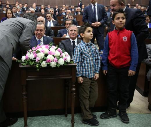 AK Parti grup toplantı'sından renkli kareler