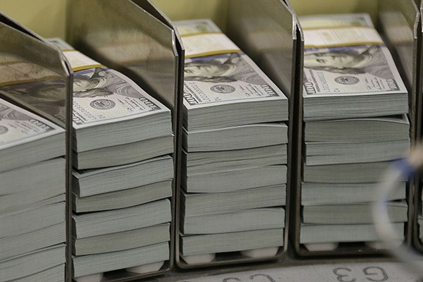 Merkez'in dolarla imtihanı
