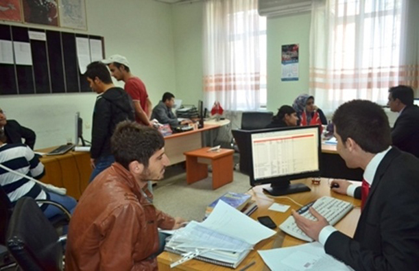 Kamuya 12 bin yeni personel alınacak!