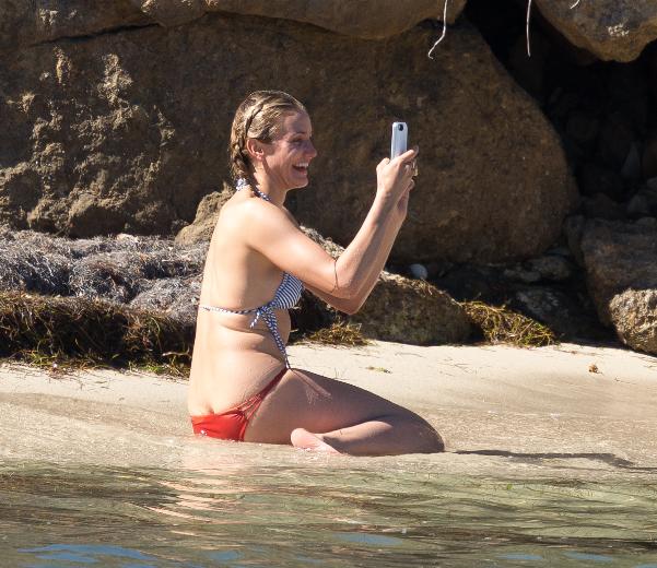 CAMERON DIAZ ÜSTSÜZ TATİL