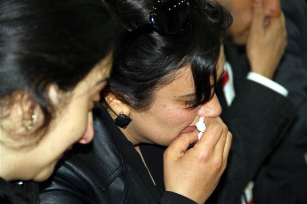 Bakan Yılmaz Kars'ta acılı ailelerle buluştu