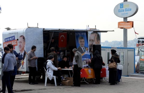 İstanbul'dan renkli seçim görüntüleri