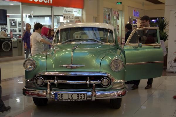 Değer biçilemeyen otomobiller Kayseri'de