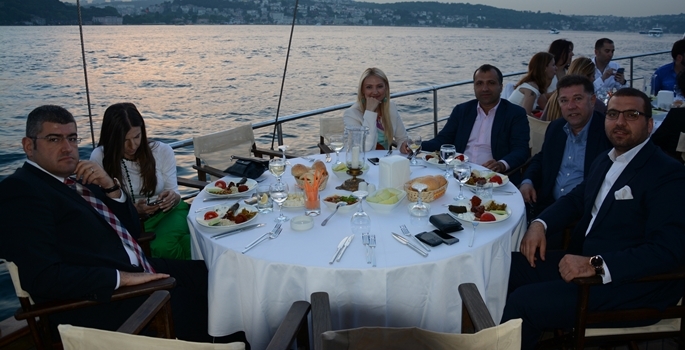 Genç patronlar yaza 'merhaba' dedi
