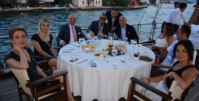 Genç patronlar yaza 'merhaba' dedi
