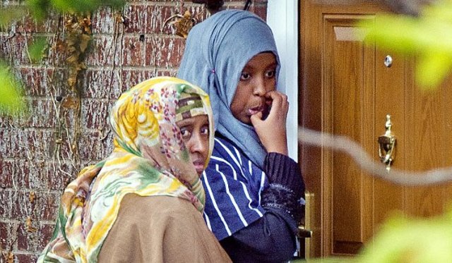 İngiltere, IŞİD'e katılan ikiz kardeşlerin peşinde