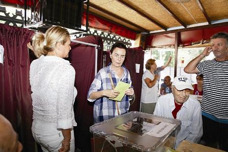ÜNLÜLERİN SEÇİMİ

