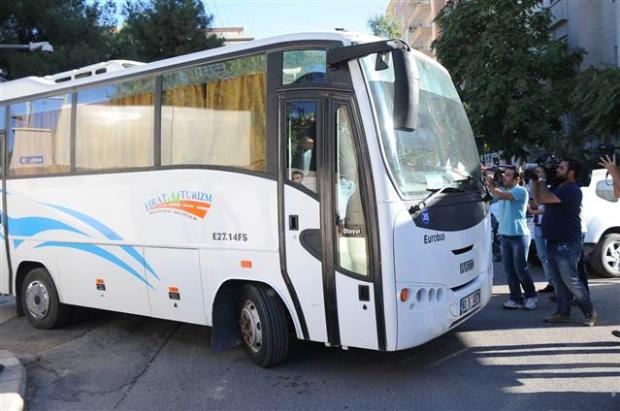 49 Türk rehine serbest
