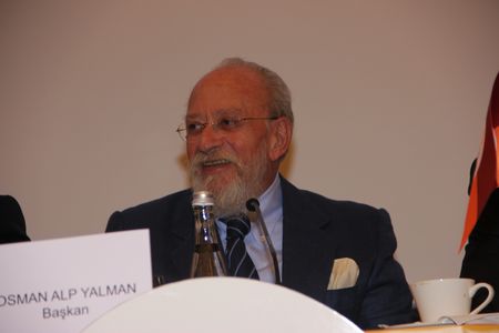 Alp Yalman listesini tanıttı