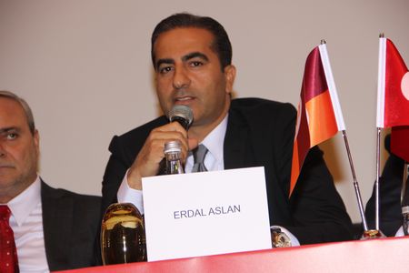 Alp Yalman listesini tanıttı