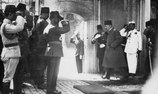 Ortadoğu değil Kanlı Doğu!
