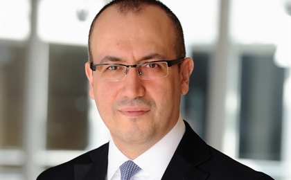 Altında neler oluyor?