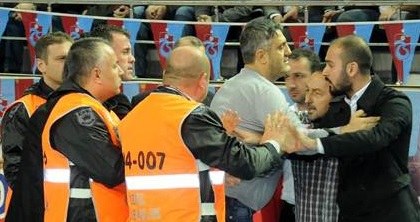 Trabzonspor kongresinde kavga