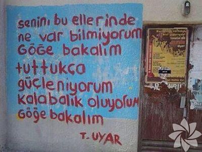 Mesaj kaygısız duvar yazıları!
