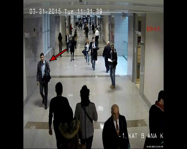 İşte saldırganların Savcı'nın odasına giriş anı