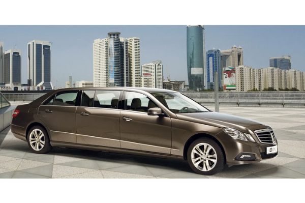 6 kapılı Mercedes