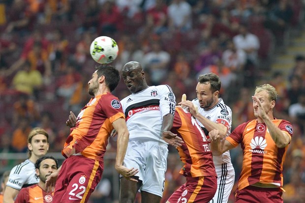 Galatasaray-Beşiktaş derbisinden müthiş kareler
