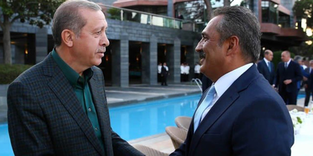 Cumhurbaşkanı Erdoğan ünlülere iftar yemeği verdi