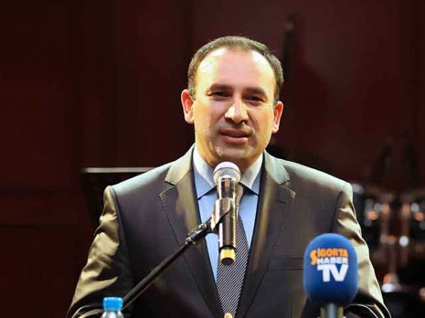 Sigortacılar TSRSB'nin yemeğinde buluştu