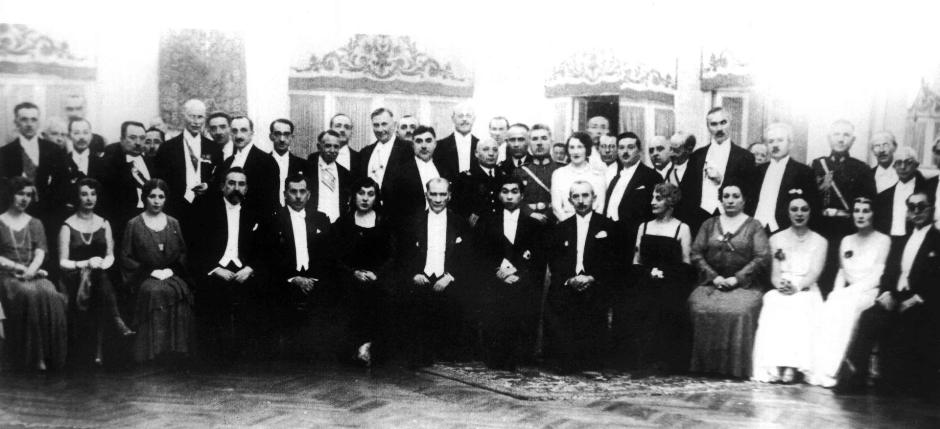 Atatürk'ün bilinmeyen fotoğrafları