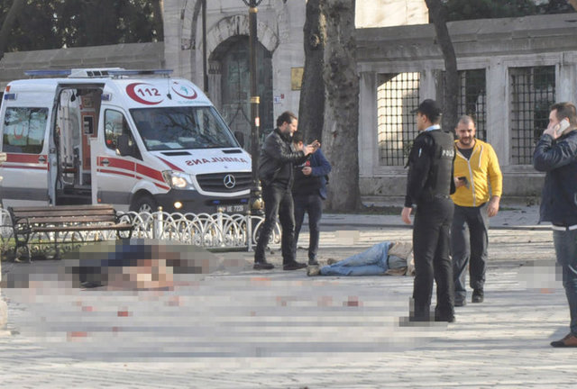 Sultanahmet'teki patlamadan ilk görüntüler
