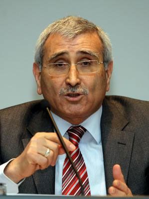 Merkez'den Durmuş Yılmaz geçti...