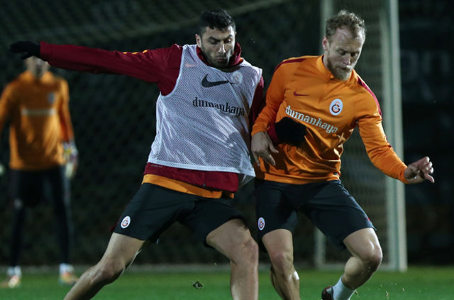 Burak Yılmaz, G.Saray'dan neden ayrıldı?